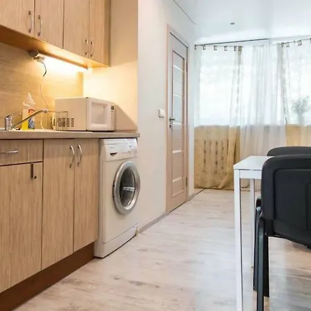 For 2-6 Persons 15 Min. To City Center * Wilna